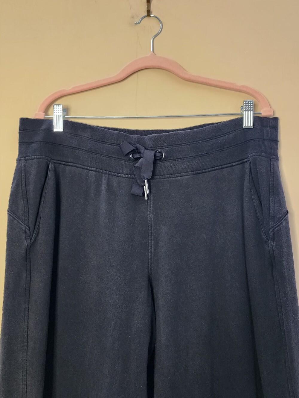 Athleta Black Wide Leg Crop Drawstring Travel Pants Sweatpants XL/Tall - Picture 12 of 16